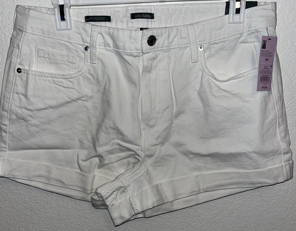 NWT Wild Fable Highest Rise Mom Shorts Women Size 16W White